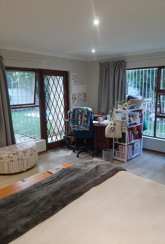 To Let 4 Bedroom Property for Rent in Strand Western Cape